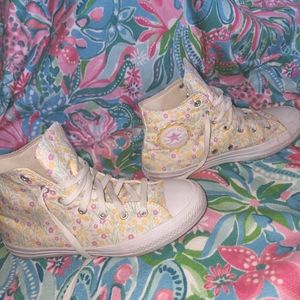 Floral High Top Converse Sneakers Sz 6